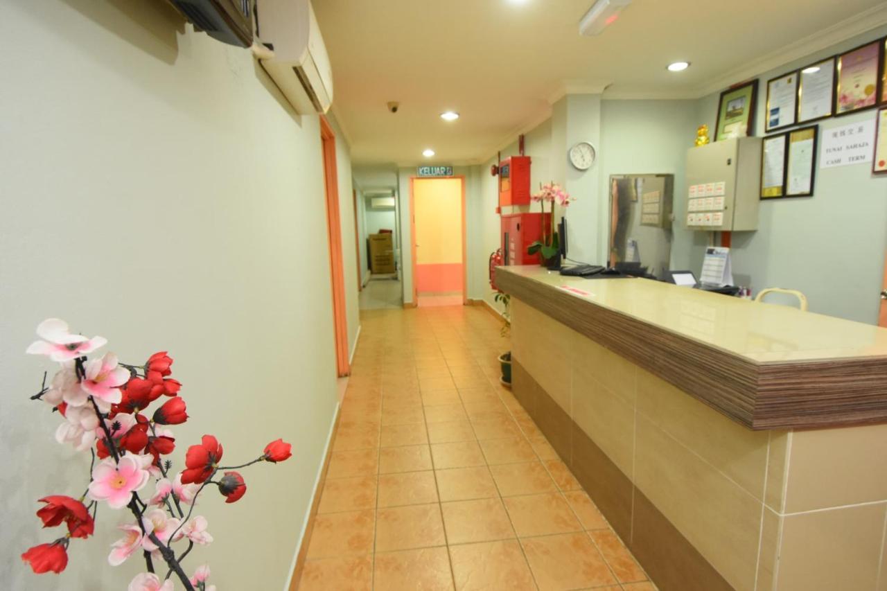 Oyo 89642 Highway Inn Mukah Екстериор снимка